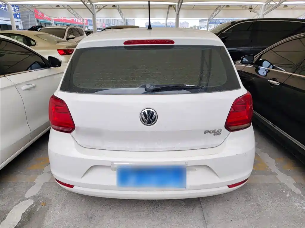 Volkswagen Polo 2016 1.6L Automatic Comfort фото 6