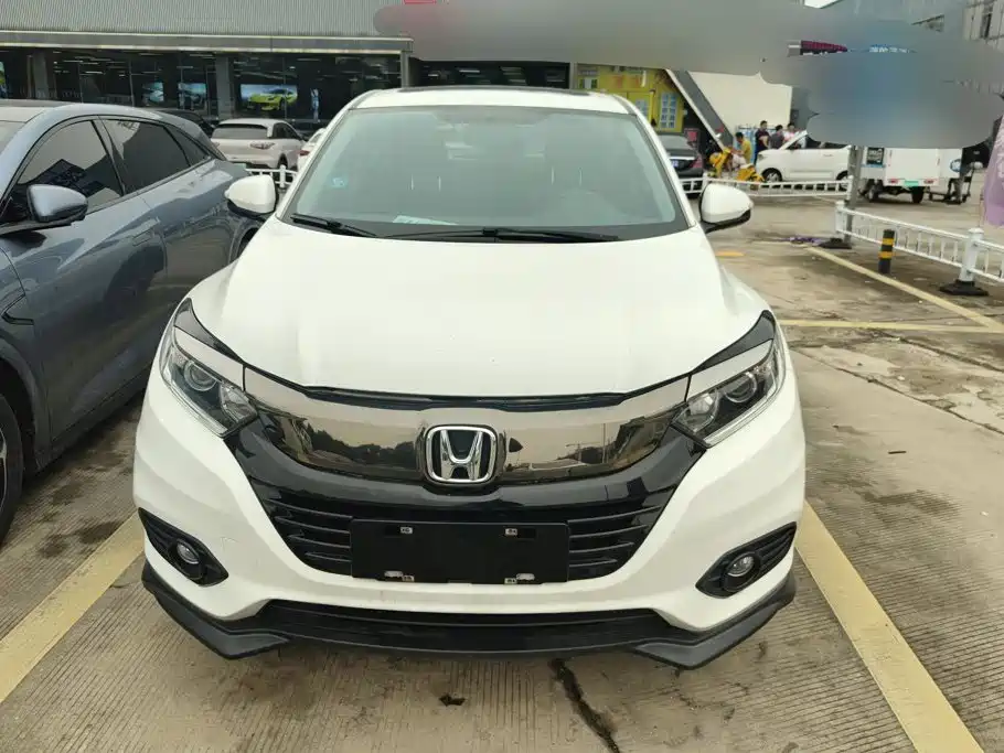 Фото 2 - Honda Vezel
