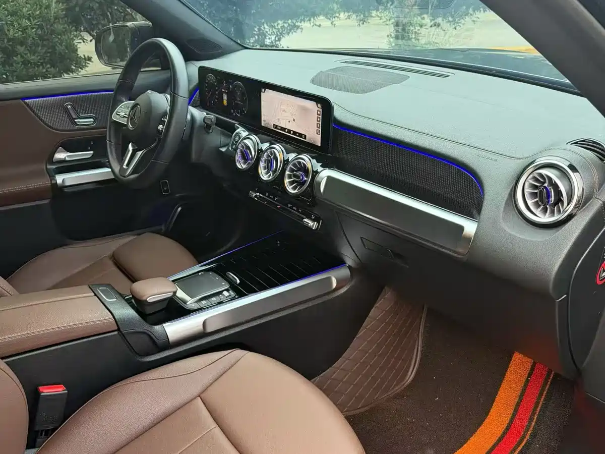 Mercedes-Benz GLB 2023 GLB 220 Dynamic фото 7
