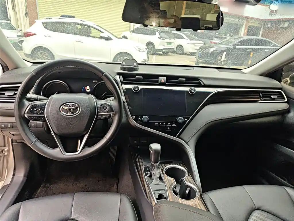 Toyota Camry 2019 Facelift 2.0G Luxury Edition фото 6
