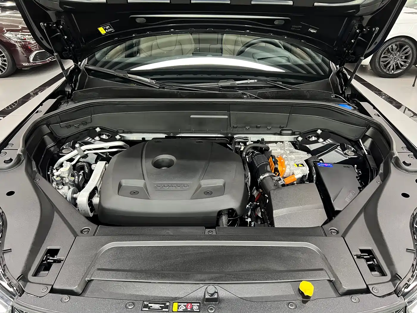 VOLVO XC90 PLUG IN HYBRID