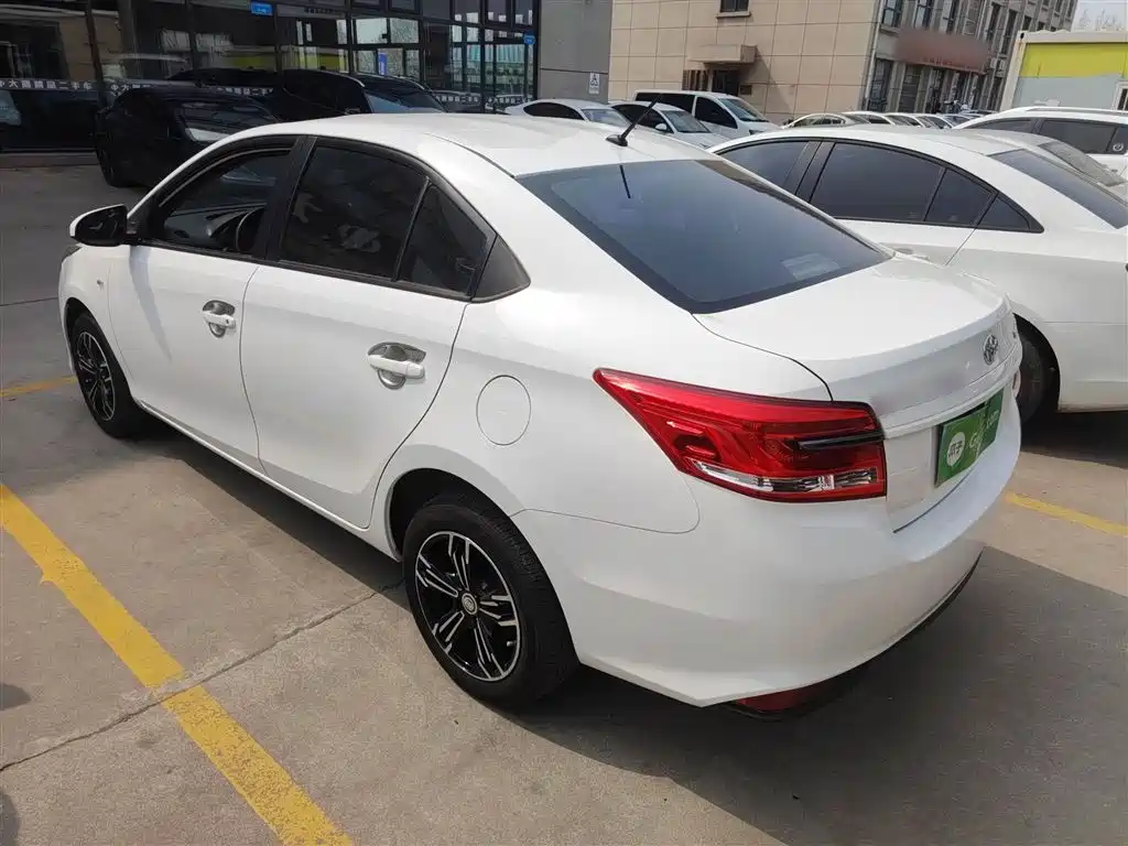 Toyota YARiS L Zhi Xiang 2017 1.5E CVT Charming Edition фото 5