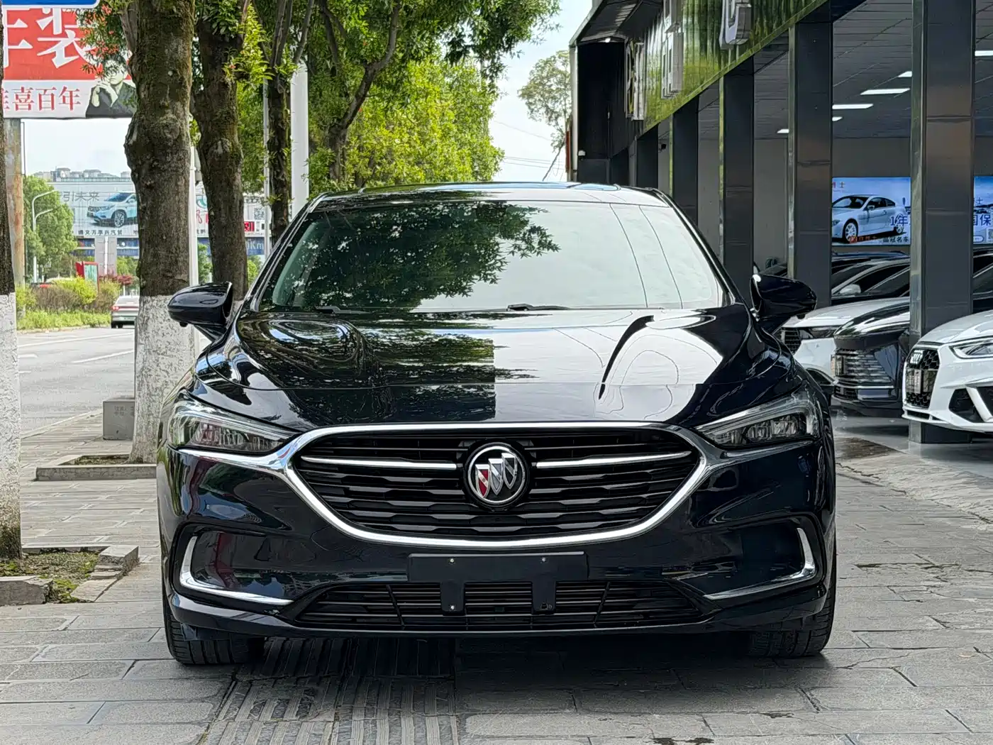 Buick LaCrosse 2019 28T Luxury Edition фото 2