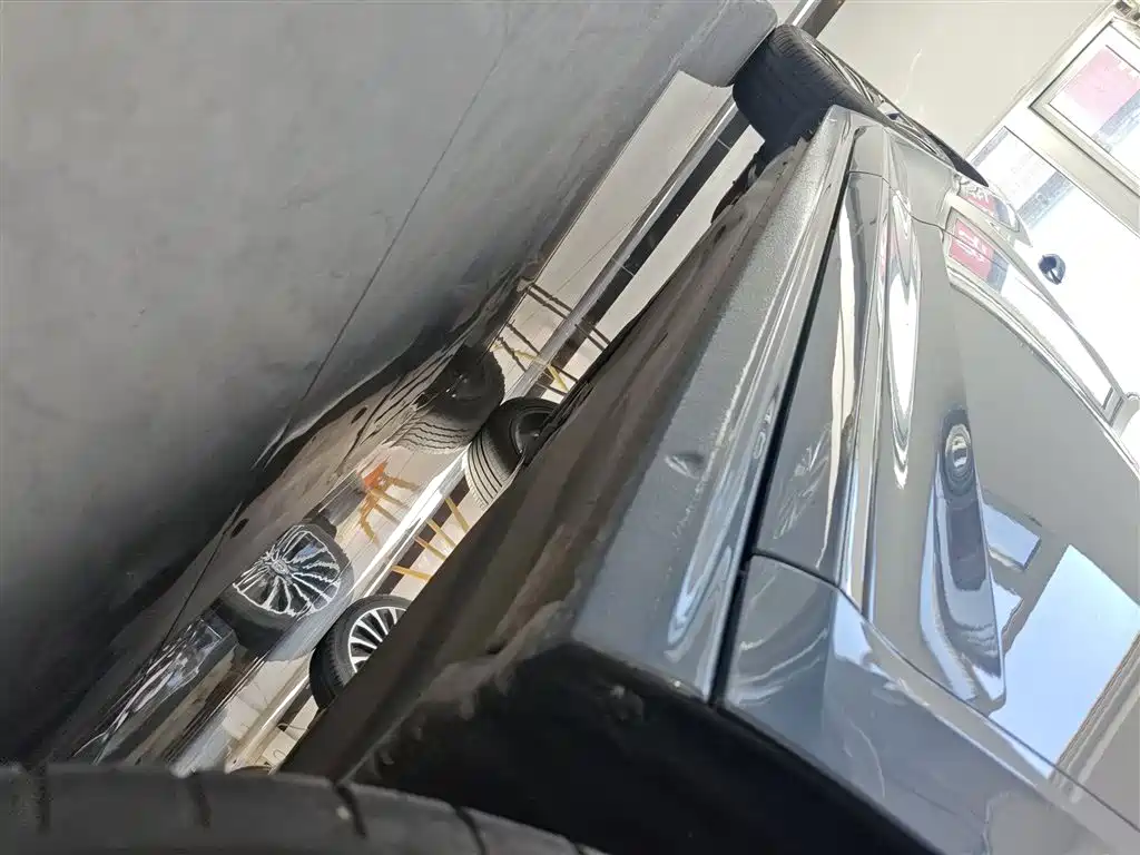 Volkswagen Passat 2022 330TSI Starlight Elite Edition фото 21
