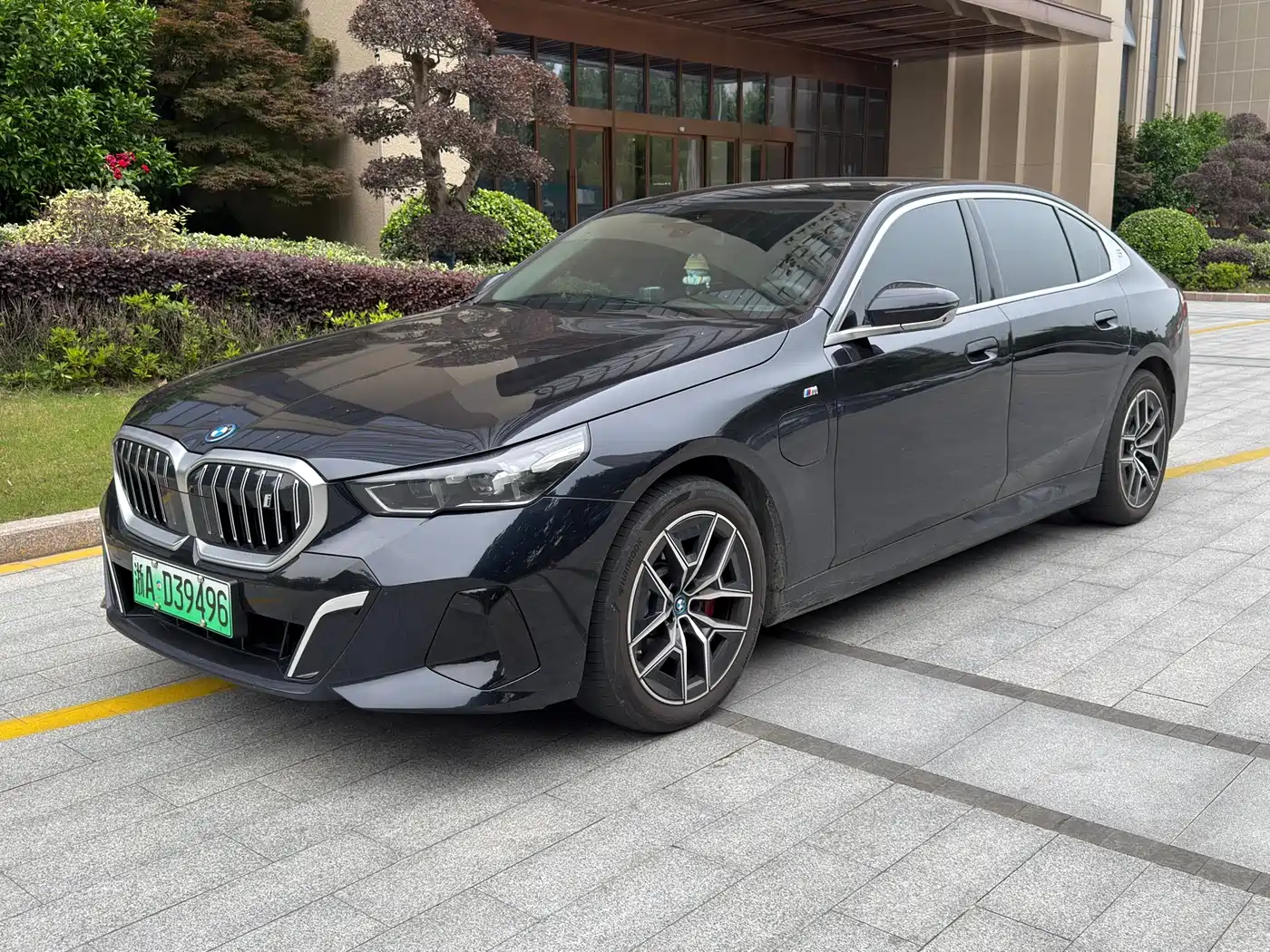 BMW i5 2025 eDrive 40L M Sport Package