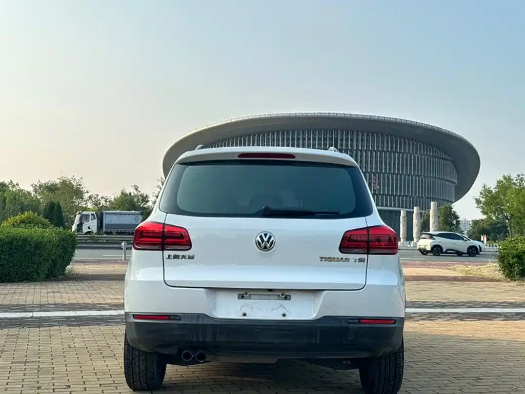 Фото 5 - Volkswagen Tiguan