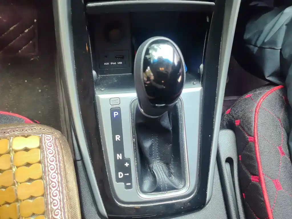 Hyundai Langdong 2015 2015 1.6L Auto Premium