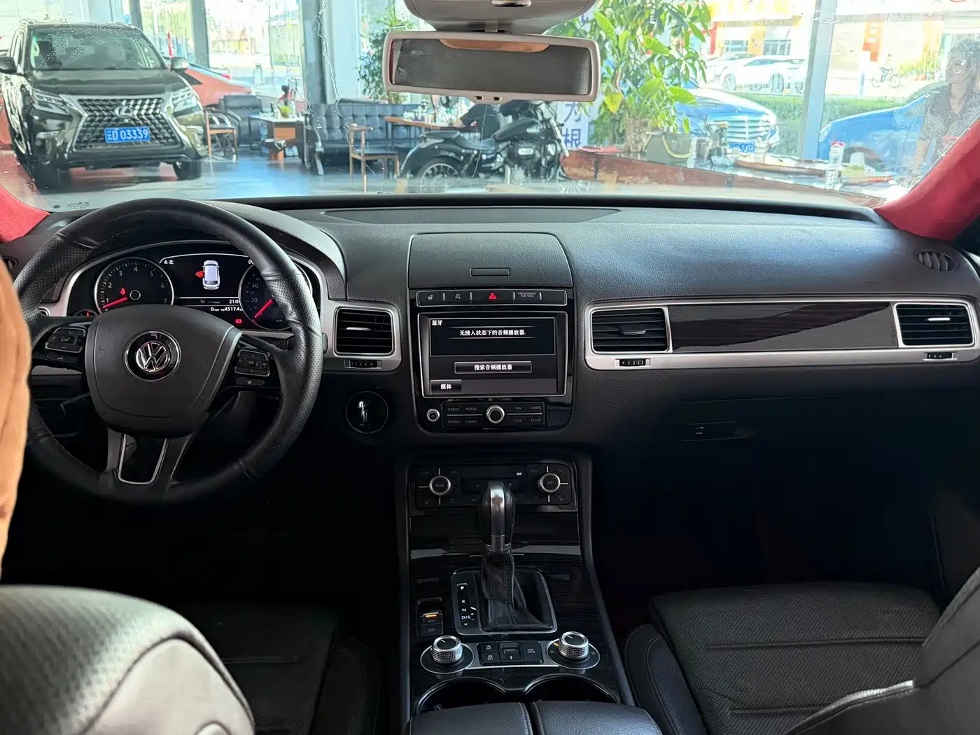 Volkswagen Touareg 2016 2016 3.0TSI High Configuration