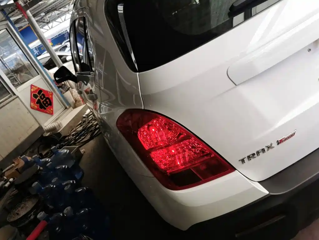 Фото 5 - Chevrolet Trax