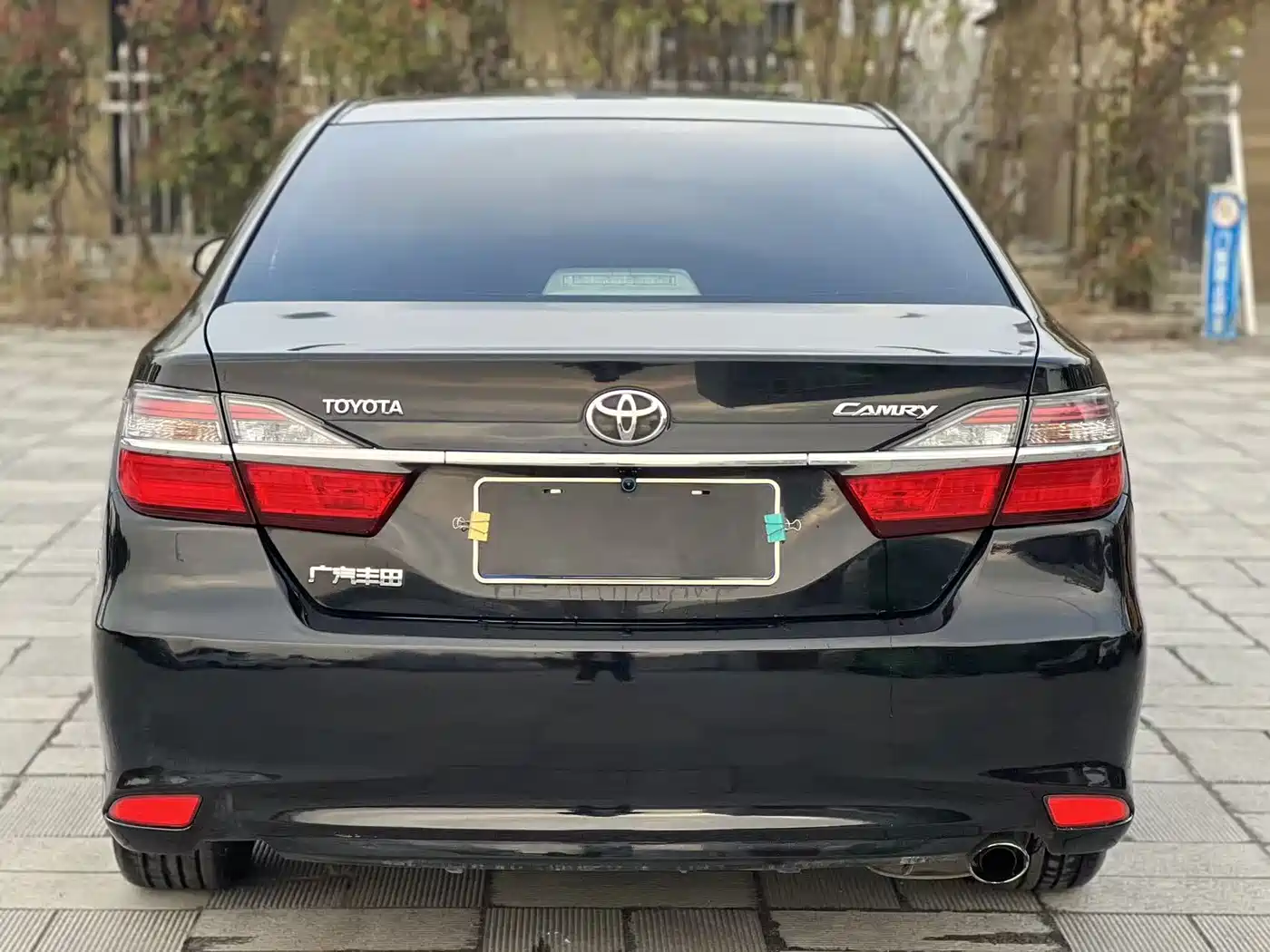 Toyota Camry 2016 2.0E 10th Anniversary Elite Edition фото 9