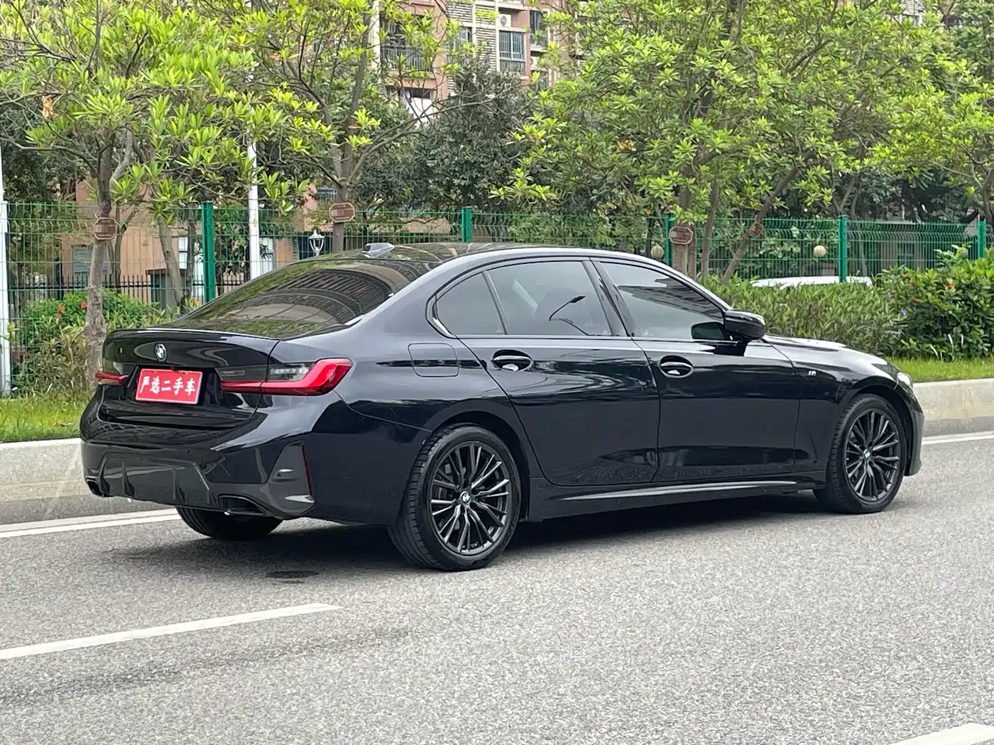 BMW 3 Series 2023 325i M Sport Black Night Package фото 5