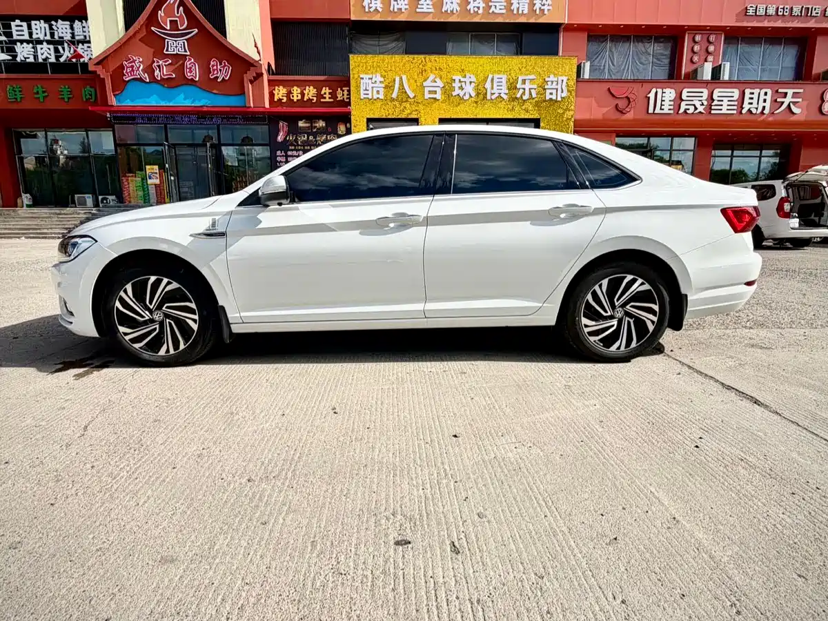 Volkswagen Sagitar 2022 280TSI DSG Surpassing Edition фото 8