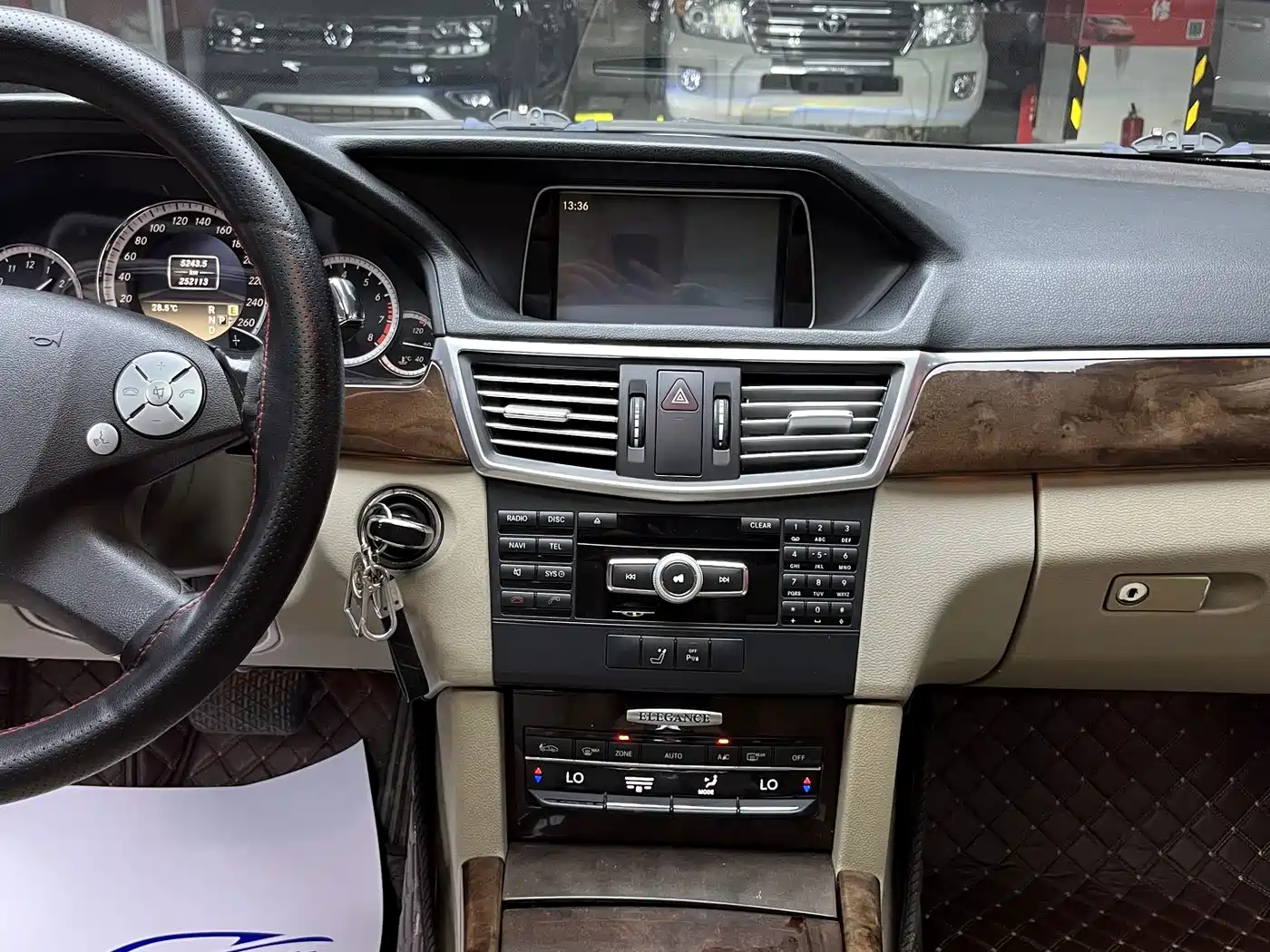 Mercedes-Benz E-Class 2012 2012 E 200 L CGI Elegance