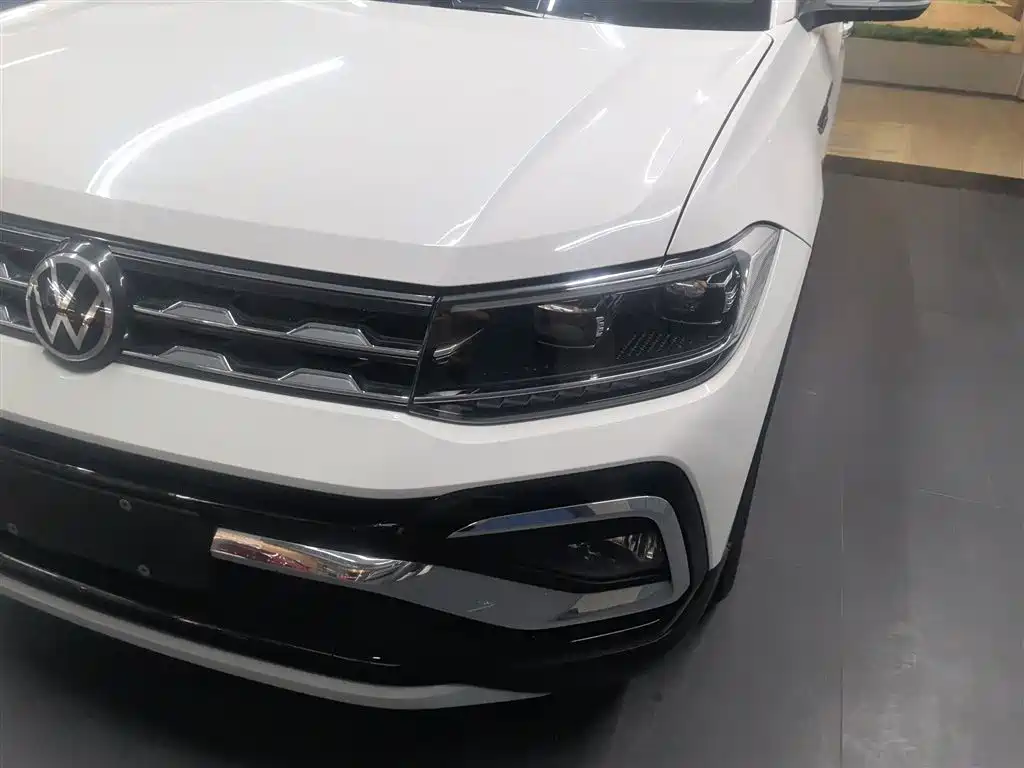 Volkswagen T-Cross 2019 280TSI DSG Luxury Edition фото 24