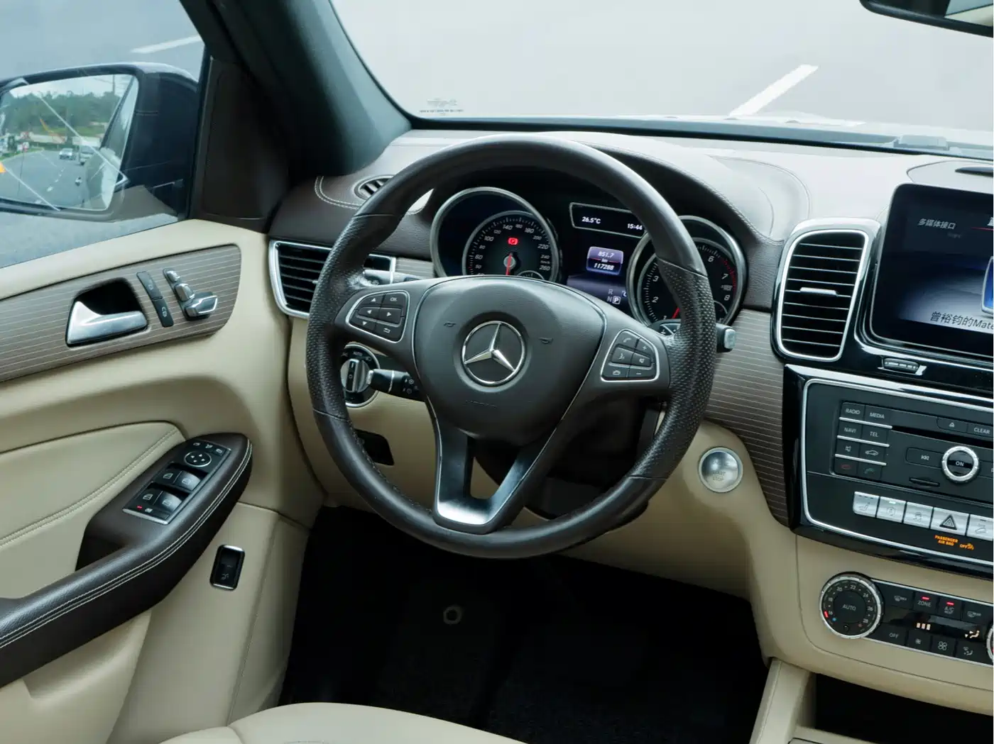 Mercedes-Benz GLE 2019 GLE 320 4MATIC Dynamic Ultimate Edition фото 4