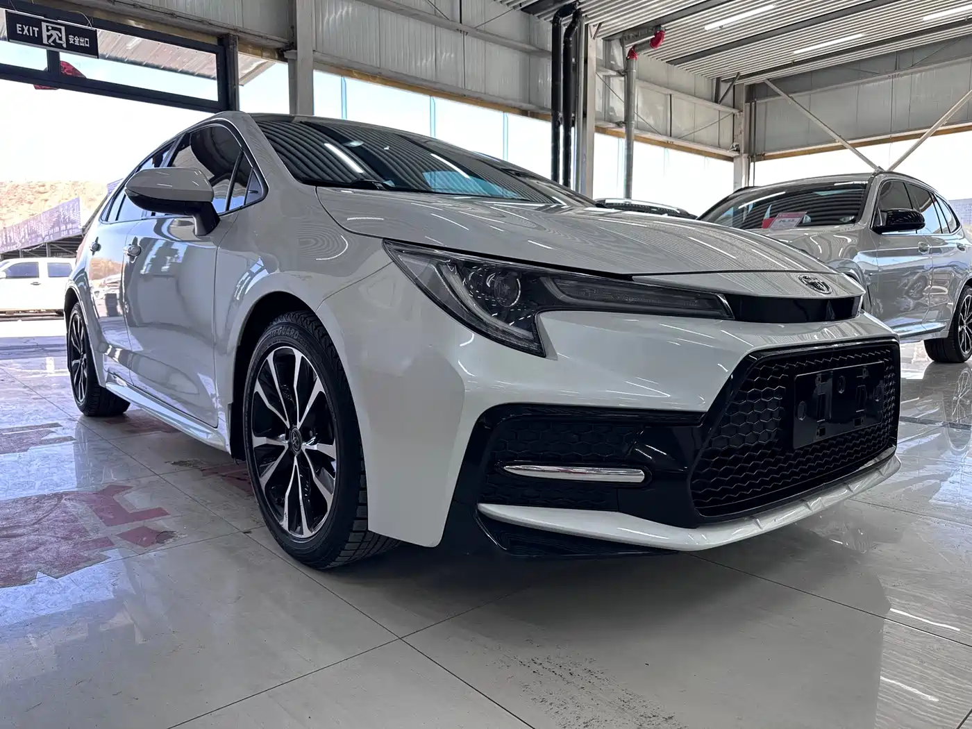 Toyota Levin 2021 185T CVT Sport Edition фото 3