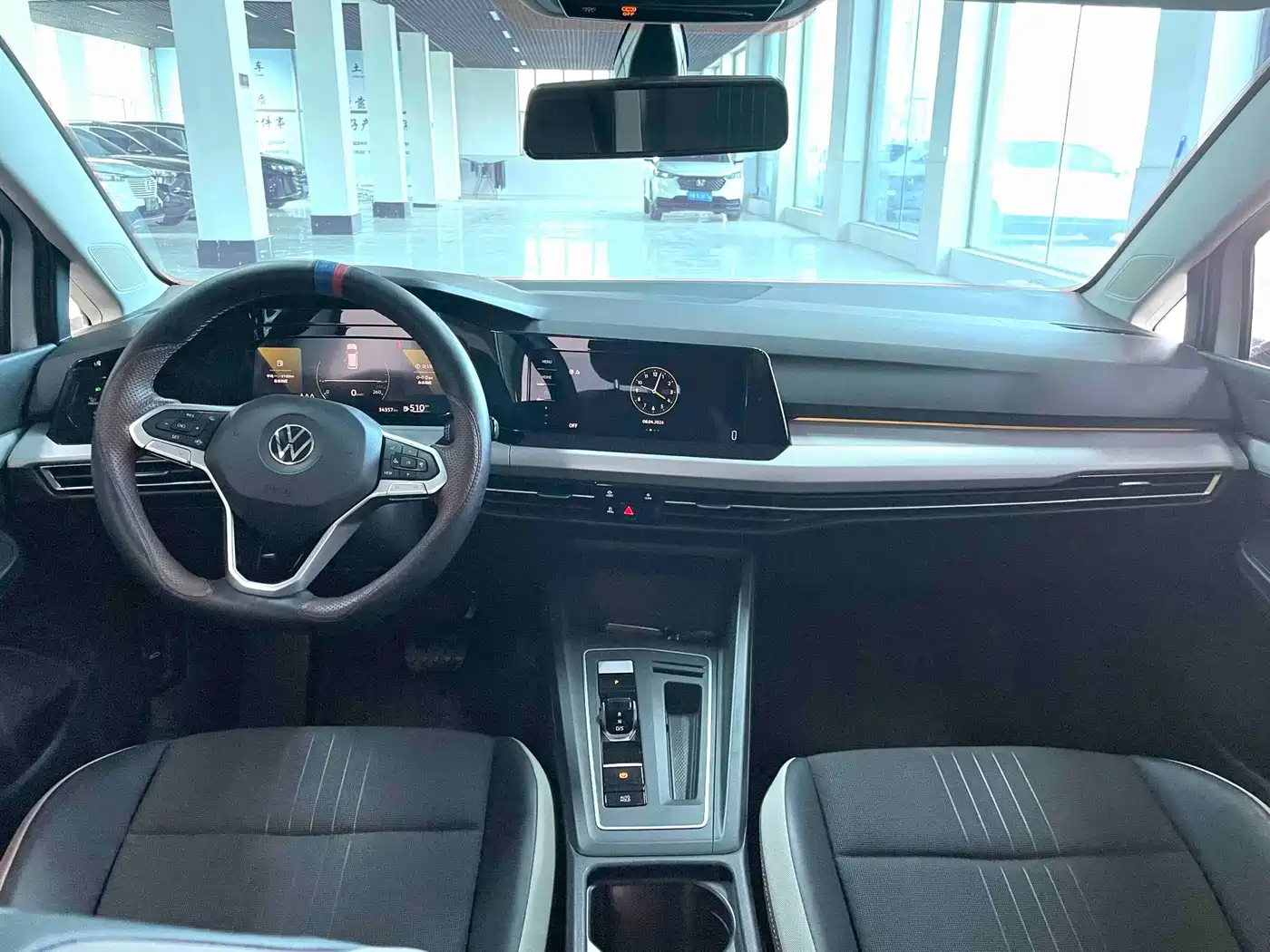 Volkswagen Golf 2023 280TSI DSG Pro фото 6