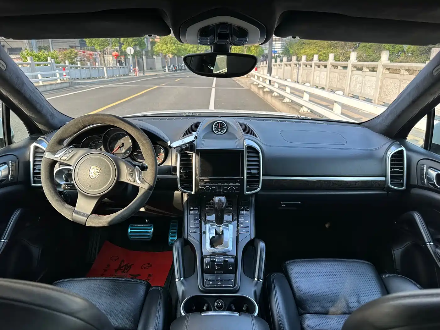 Porsche Cayenne 2011 Cayenne Turbo 4.8T фото 22