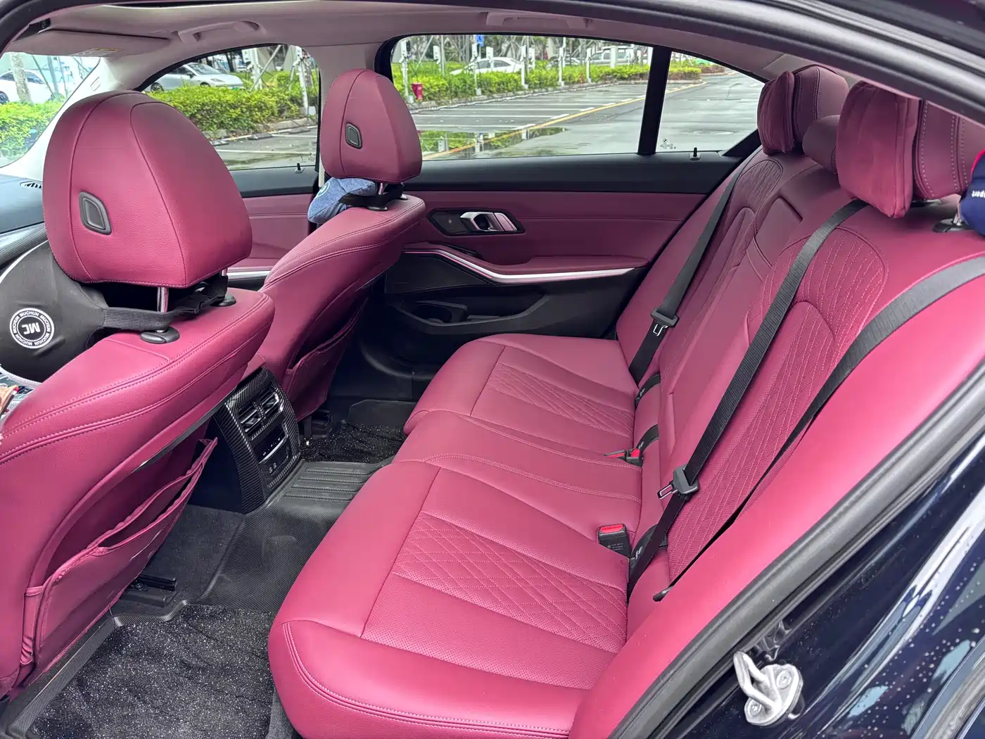 BMW 3 Series 2025 330Li M Sport Night Edition фото 12