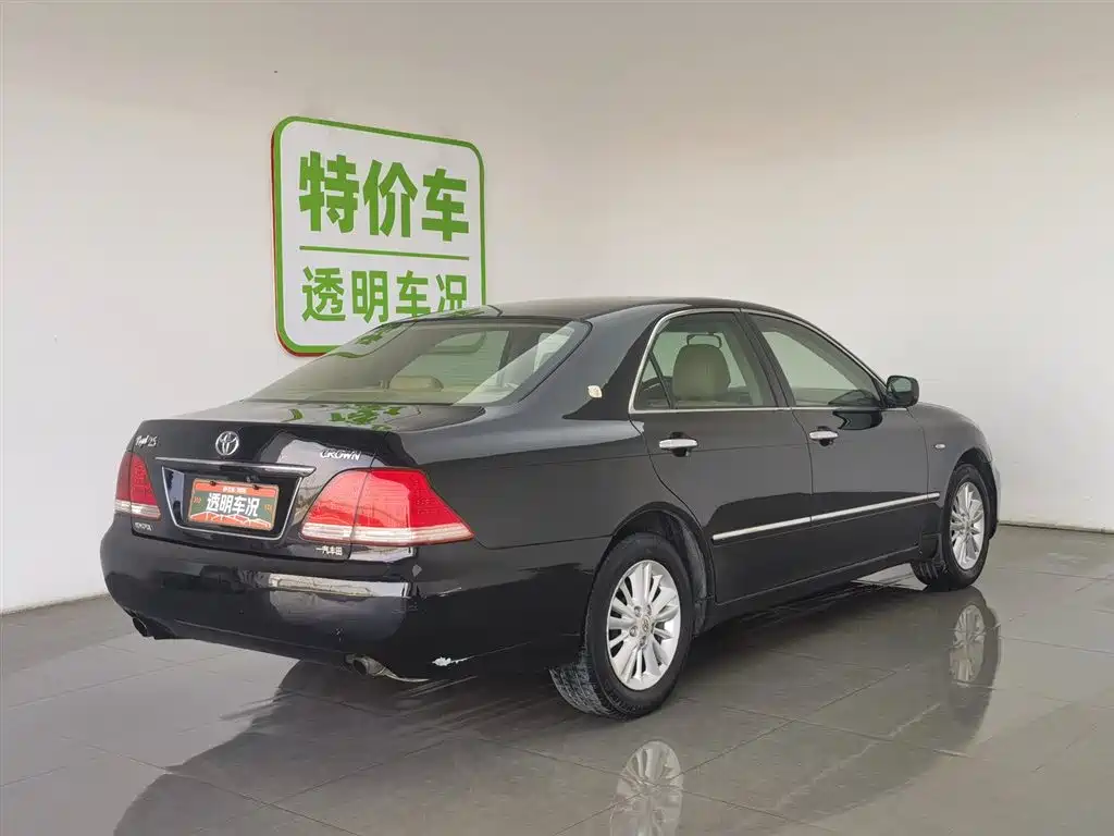 Toyota Crown 2007 2.5L Royal Special Edition фото 2