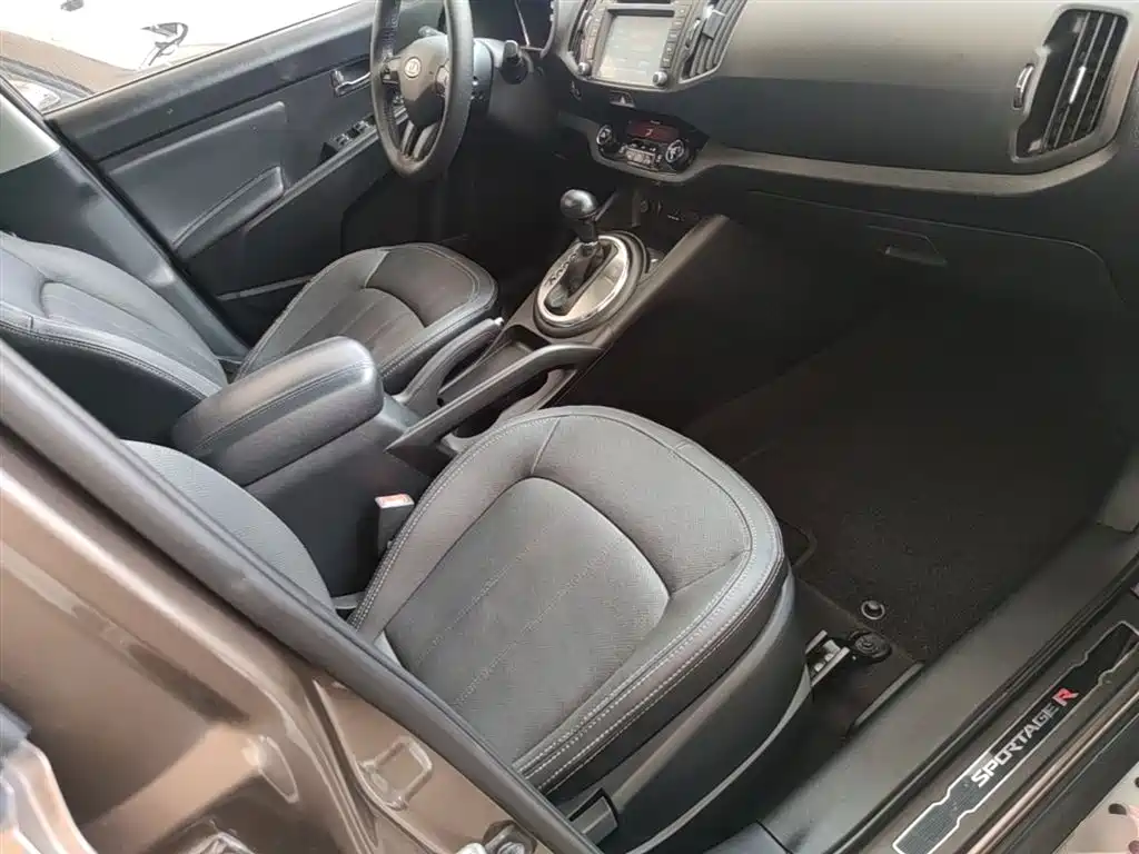 Kia Sportage 2014 2.0L Automatic 2WD Premium Special фото 25
