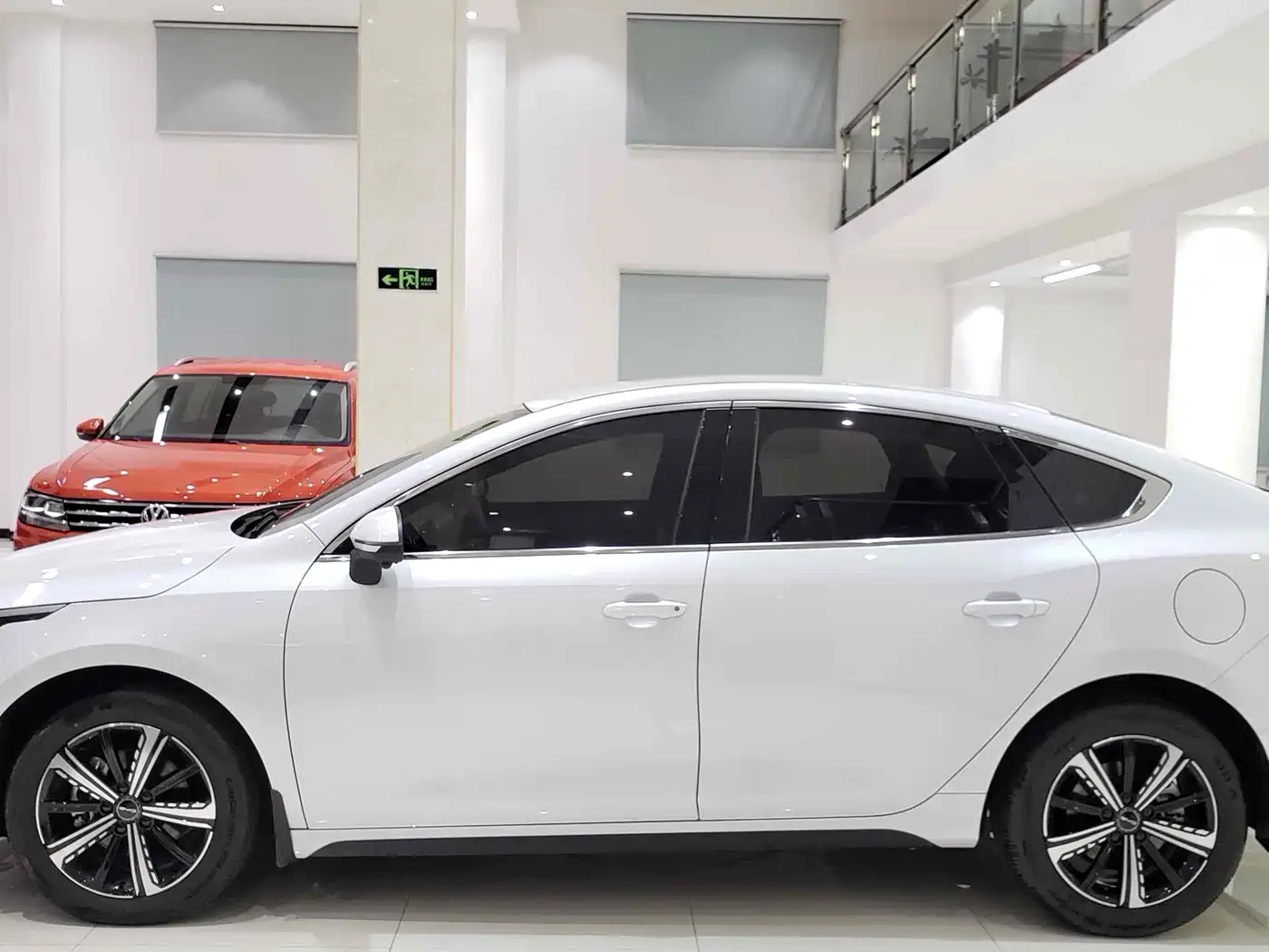 BYD Destroyer 05 2023 Champion Edition DM-i 120KM Premium фото 15