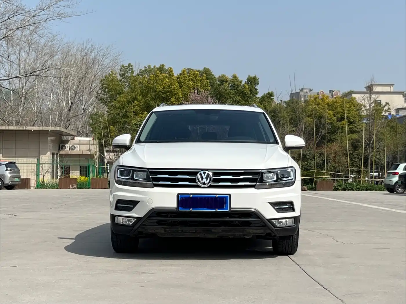 Volkswagen Tiguan L 2018 Facelift 330TSI Automatic 2WD Luxury Edition фото 2