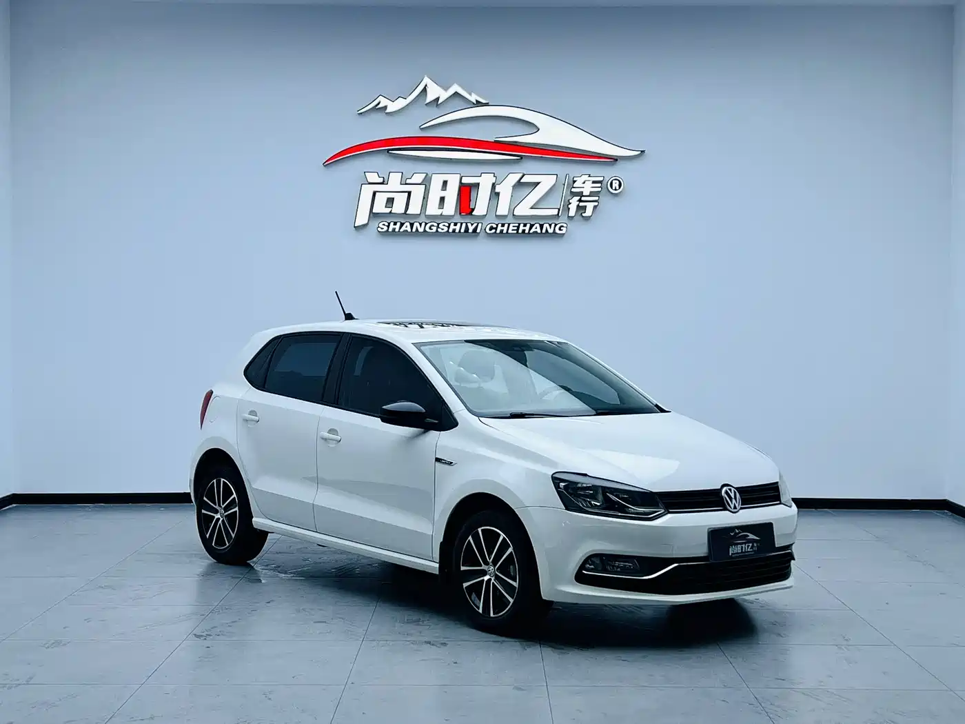 Volkswagen Polo 2014 1.6L Automatic 30th Anniversary Edition фото 3