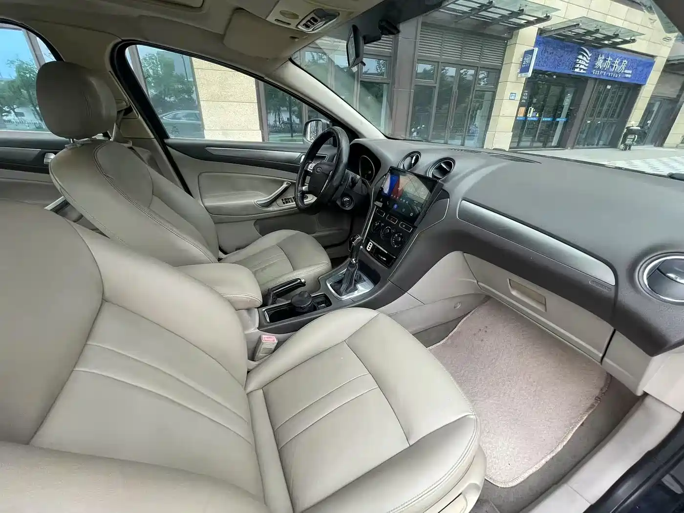 Ford Mondeo 2013 2013 2.3L Fashion Model