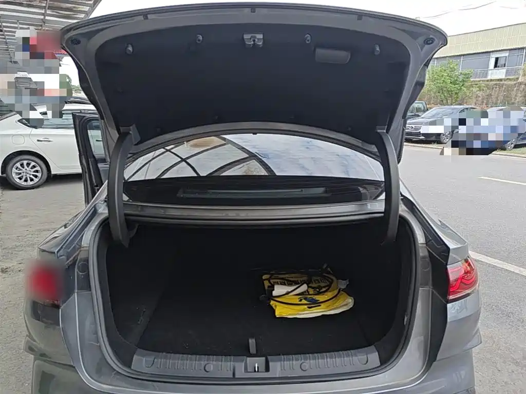 BYD Qin L 2025 DM-i Smart Drive Edition 80KM Leading фото 19