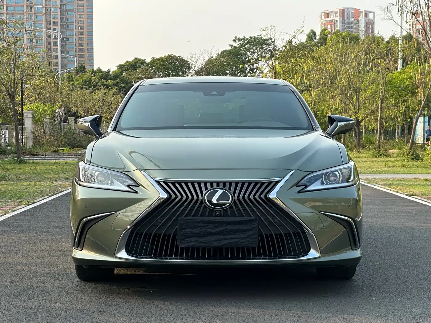 Lexus ES 2021 200 Excellence Edition фото 2
