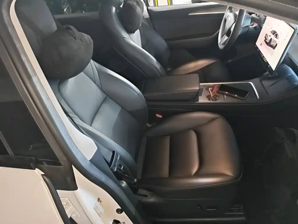 Фото 25 - Tesla Model Y