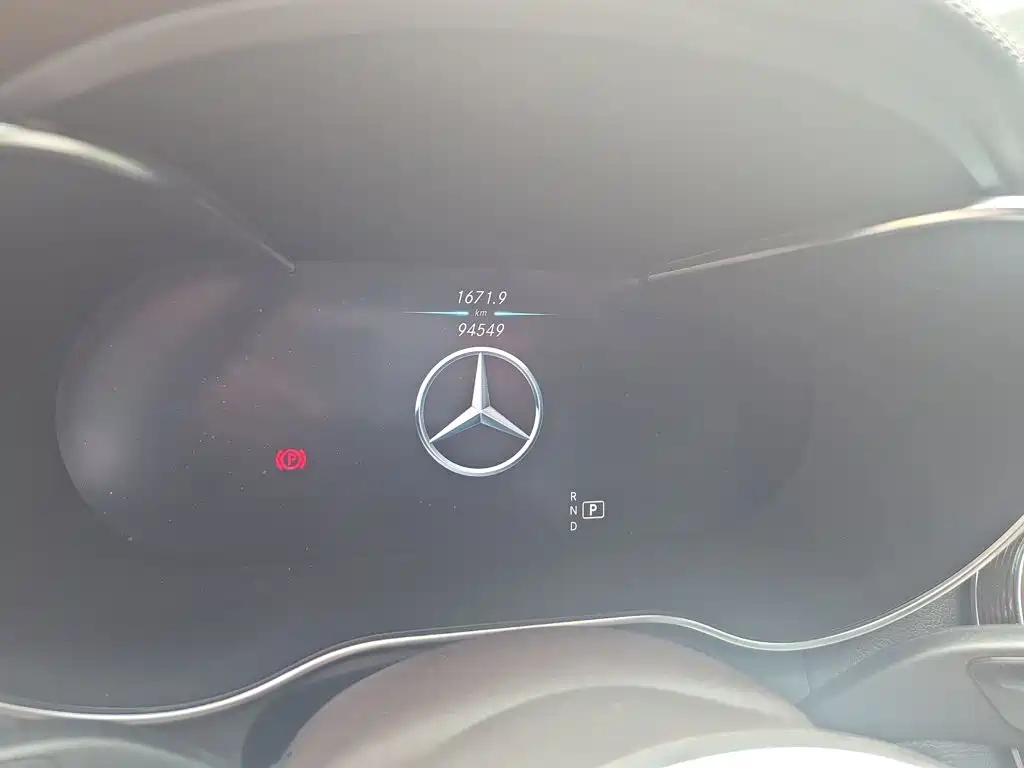Фото 5 - Mercedes-Benz GLC