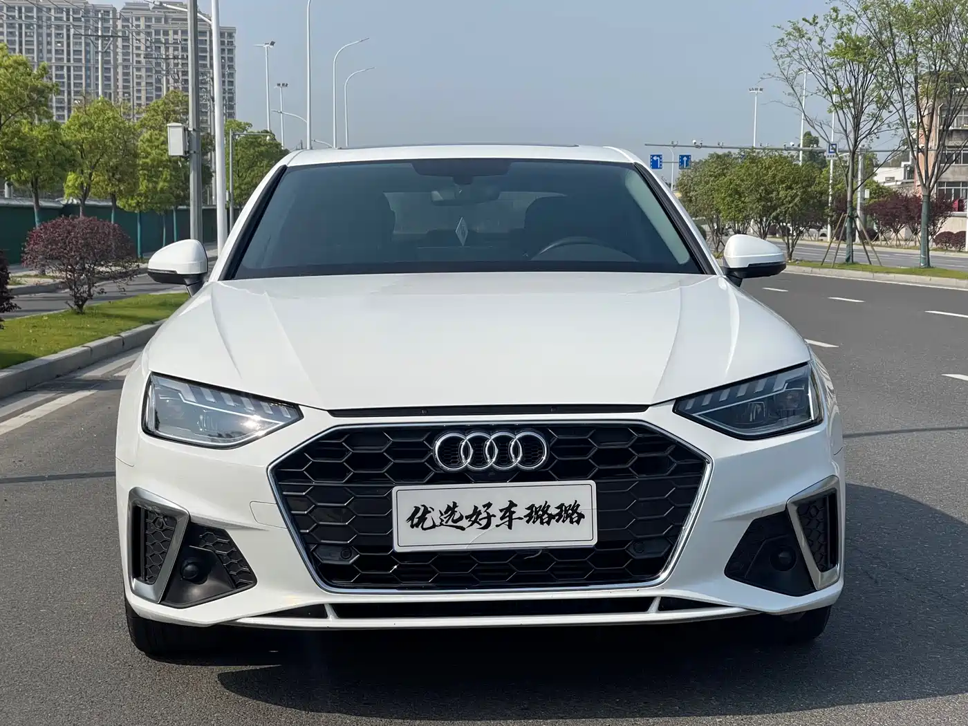Audi A4L 2020 40 TFSI Fashion Dynamic Edition фото 2