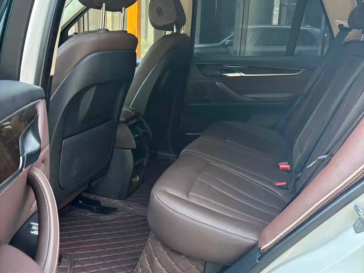BMW X5 (Import) 2018 xDrive28i фото 7
