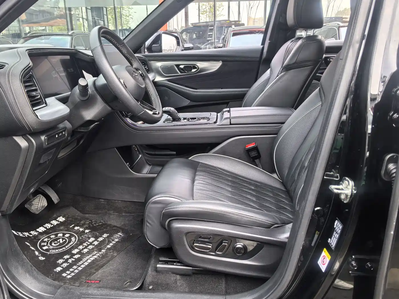 GAC Trumpchi Trumpchi GS8 2022 Hybrid Series 2.0TM 4WD Premium Edition (7-Seater) фото 7