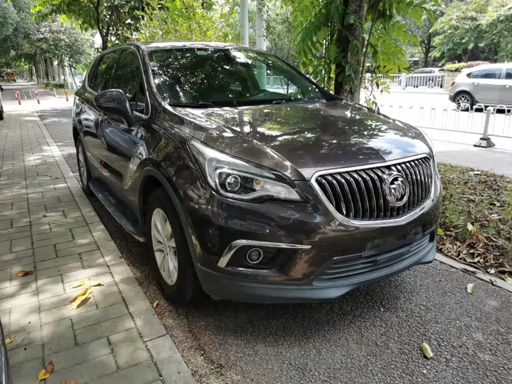 Photo 4 - Buick Envision Plus