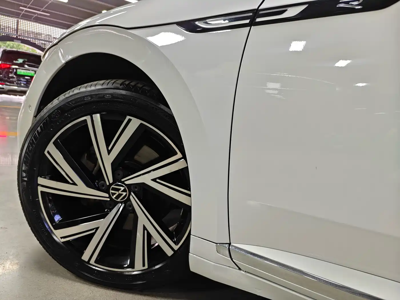 Volkswagen FAW-Volkswagen CC 2021 380TSI Eye-catching Edition 30th Anniversary фото 13