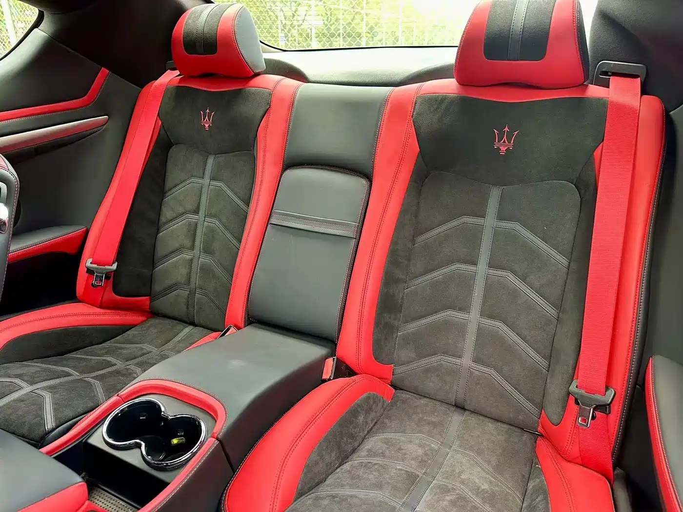 Maserati GranTurismo 2017 2007 4.2L Standard