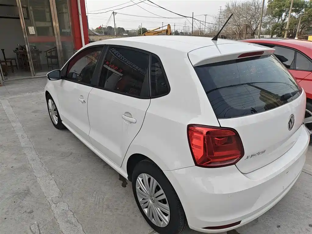 Volkswagen Polo 2018 1.5L Auto Comfort фото 23