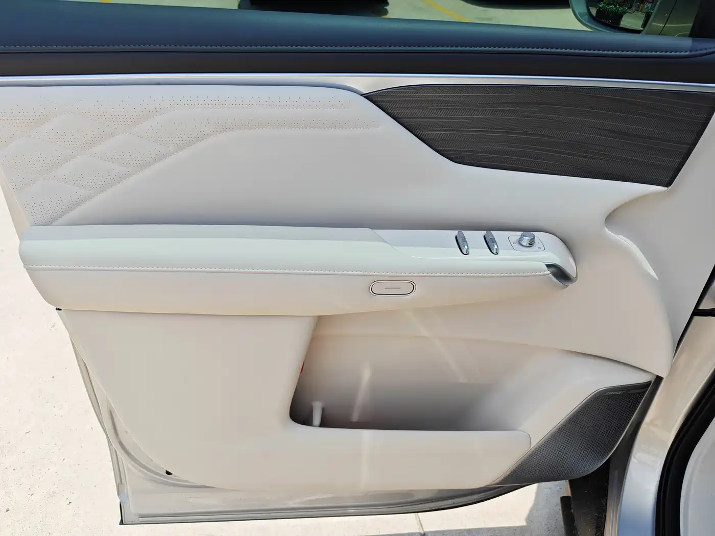 Buick Zhijing Shijia 2026 Model PHEV Base Version фото 12