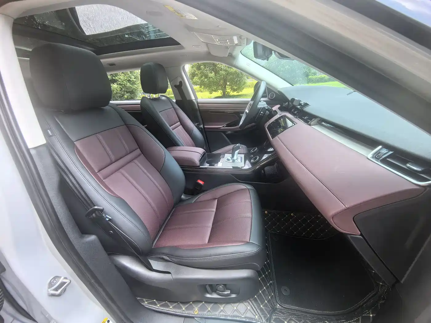 Photo 15 - Land Rover Range Rover Evoque