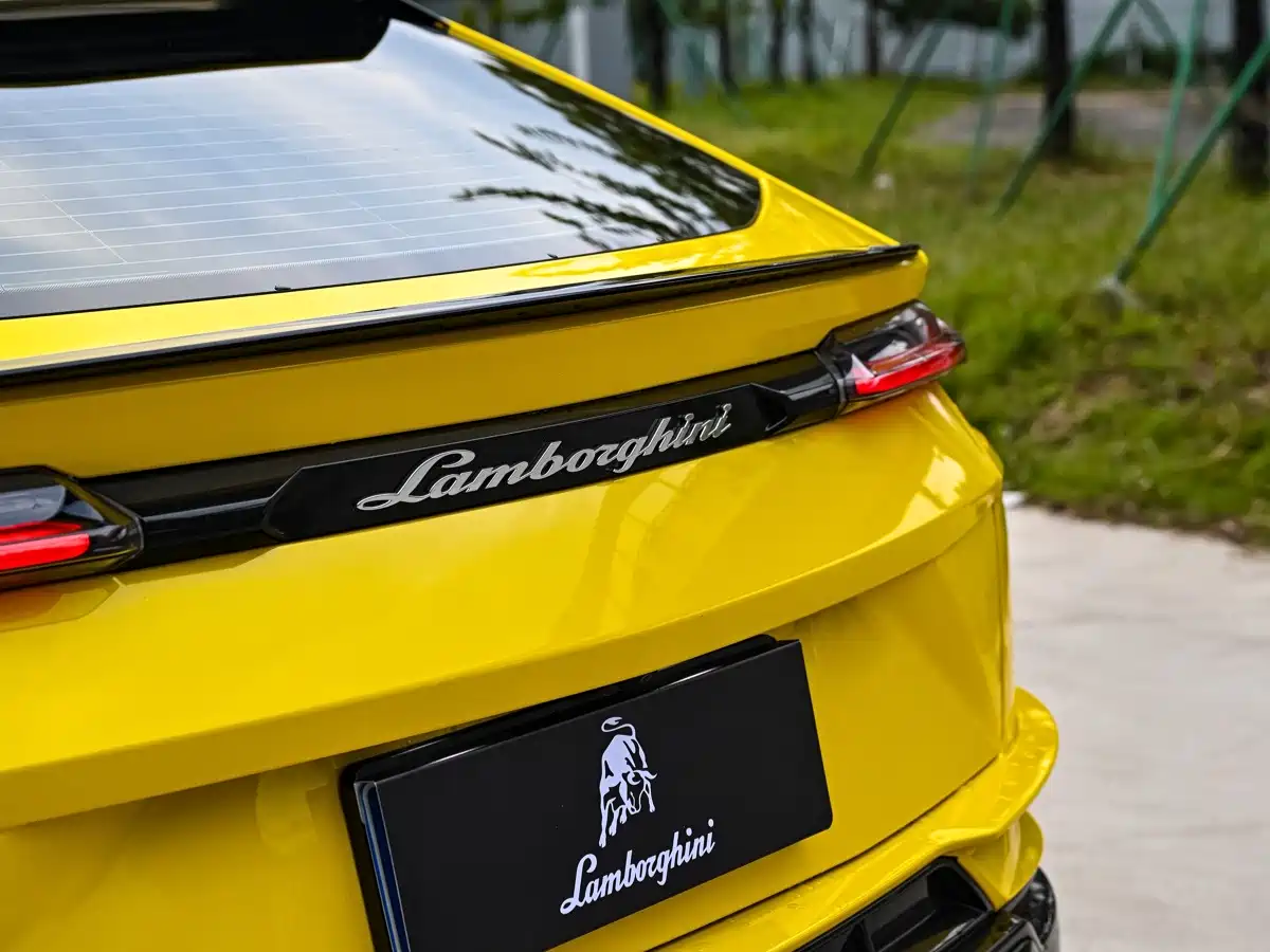 Lamborghini Urus 2024 2023 4.0T V8 S