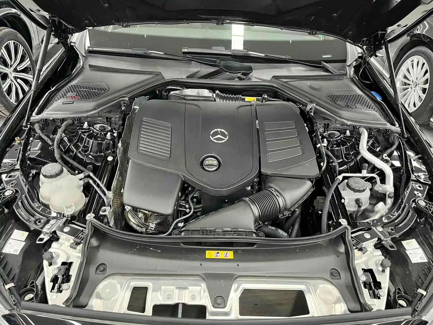 Mercedes-Benz E-Class 2024 E 300 L Fashion фото 10