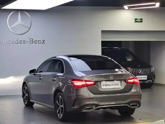Mercedes-Benz A-Class 2023 A 200 L Fashion — фото 4