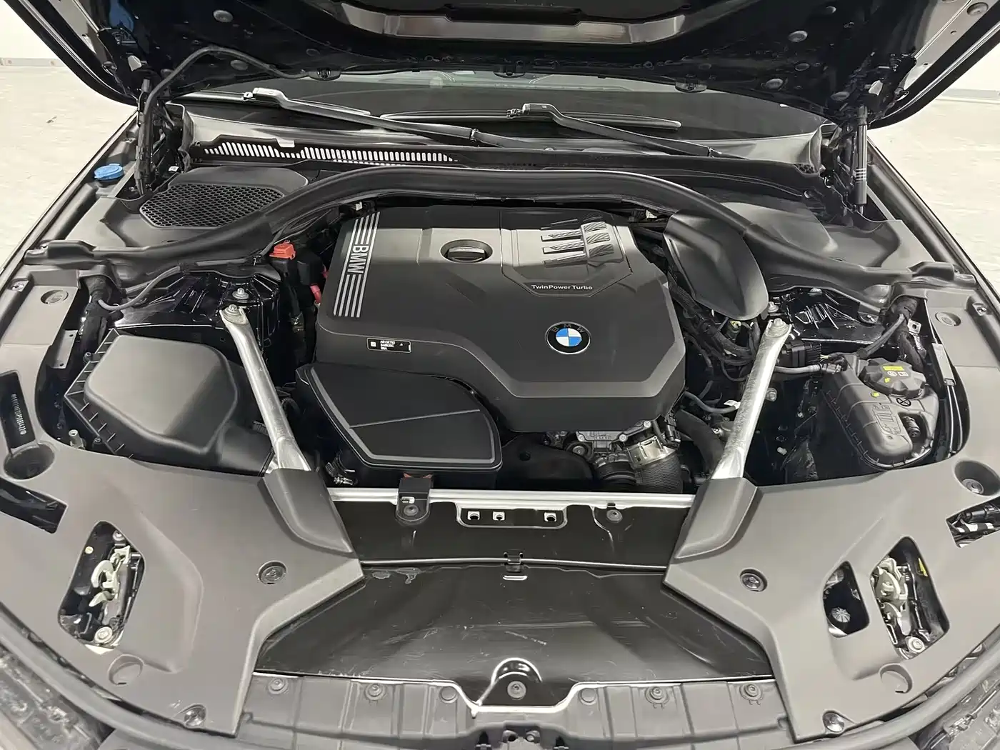 BMW 5 Series 2022 Facelift 525Li M Sport Package фото 15