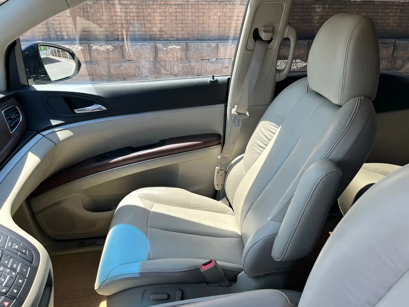 Buick GL8 2017 25S Premium Model China V фото 9