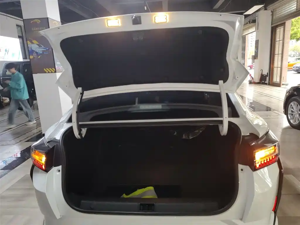 DONGFENG FENGSHEN YI HYUN