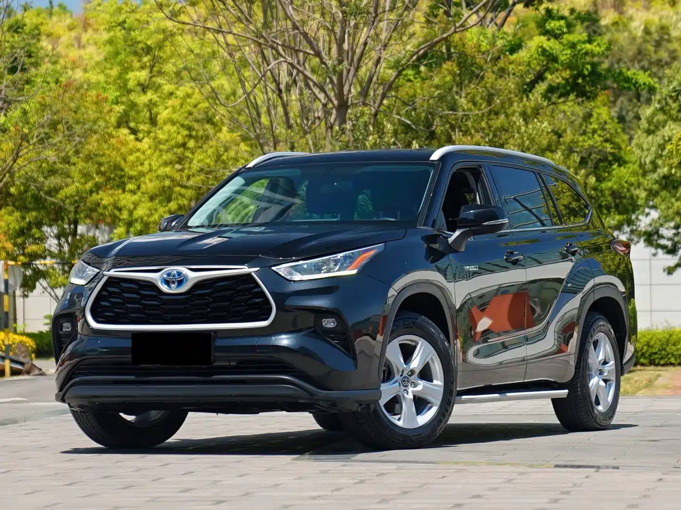 TOYOTA HIGHLANDER