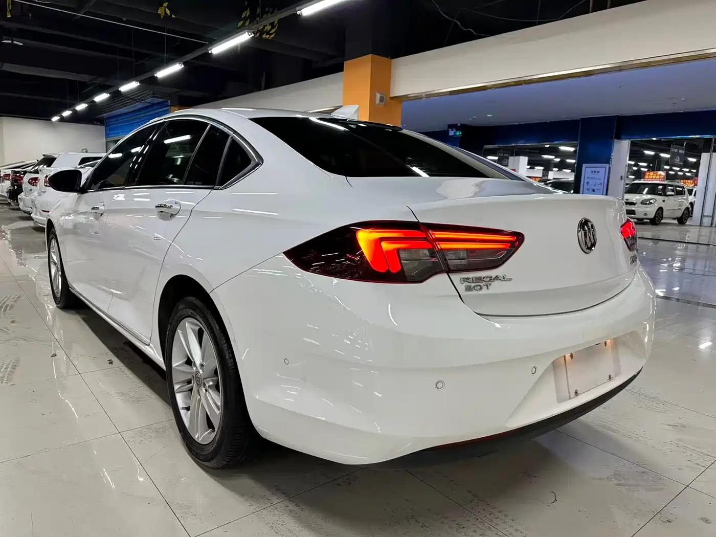 Buick Regal 2017 20T Elite Type фото 8